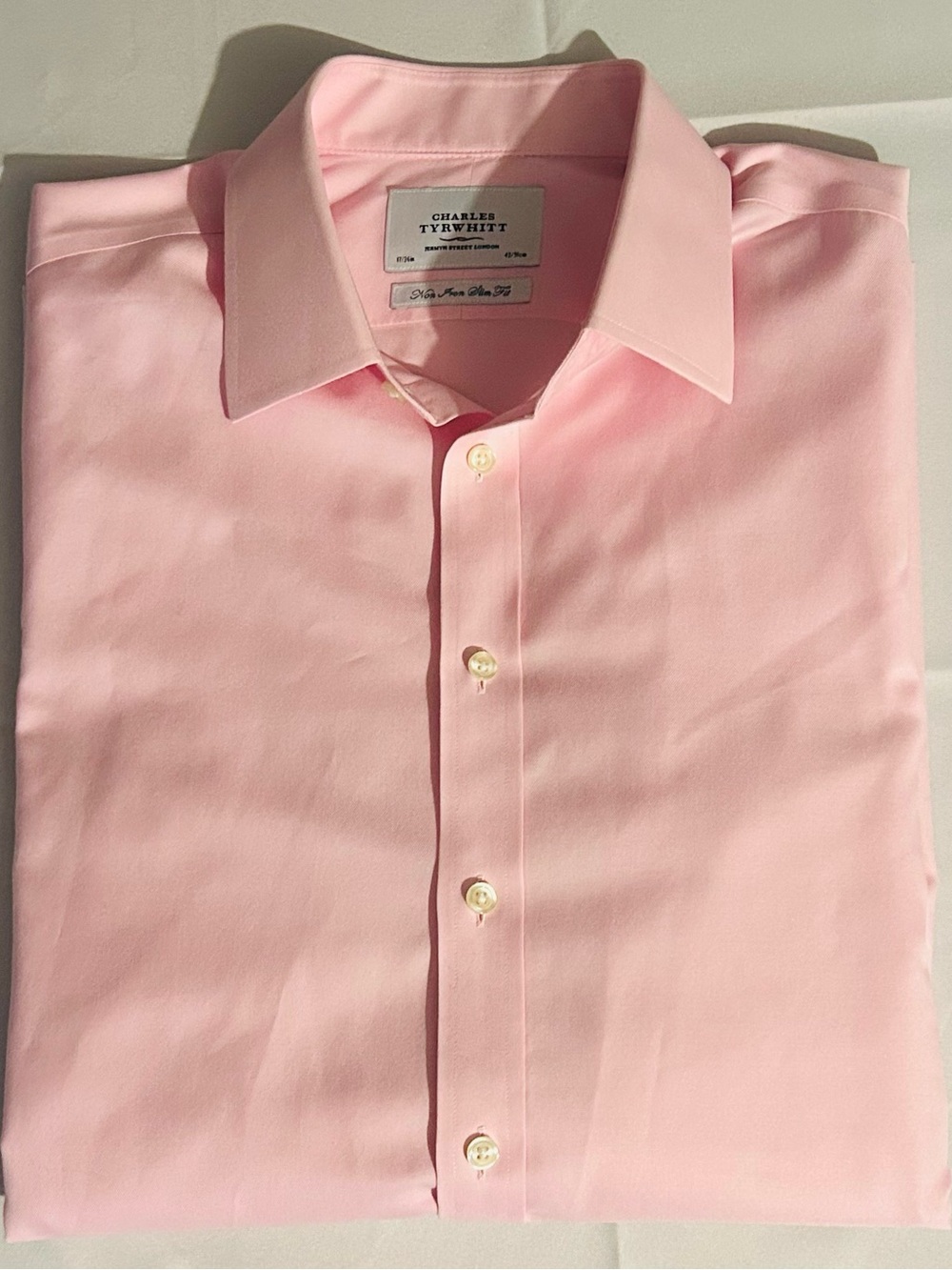 Charles Tyrwhitt Light Pink Men's Dress Shirt - Classic Collar Size 17/36